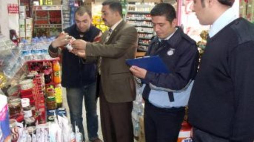 Belediye Başkanı, Zabıta Ekipleri Ile Işletmeleri Denetledi