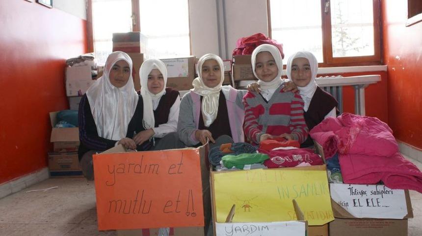 İmam Hatipli Miniklerden Ihtiya&ccedil; Sahibi &Ouml;ğrenciler I&ccedil;in Yardım Kampanyası