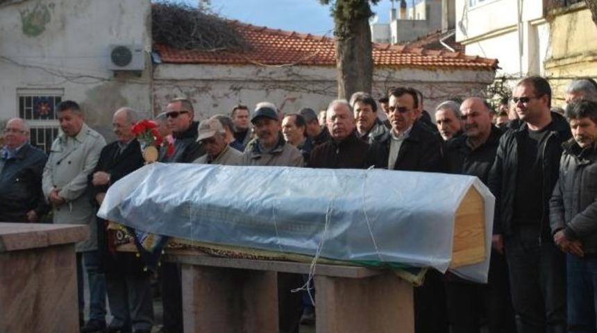 Ayvalık'ın Sevilen Siması Mustafa Yıldız'ın Acı G&uuml;n&uuml;