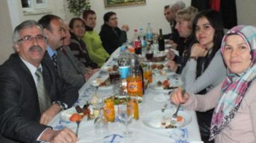 Şark&ouml;y Lisesi Okul Aile Birliği Dayanışma Yemeği D&uuml;zenledi