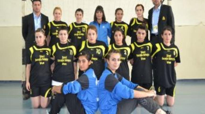 Vanlı Sultanlar Play-off’a Yenilgiyle Başladı