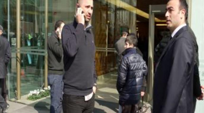 M&uuml;sl&uuml;m G&uuml;rses&rsquo;in Doktoru: Durumu Kritik