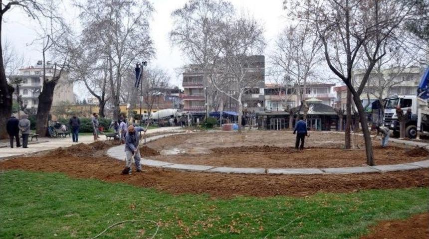 Kenan Evren Parkı Yenileniyor