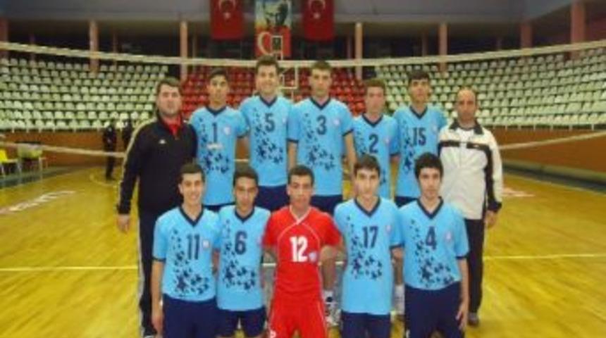 Şahinbeyli Gen&ccedil; Voleybolcular Namağlup