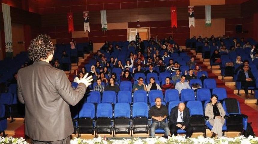 Kb&uuml;&rsquo;de İletişimin Yumuşak G&rsquo;si Adlı Program D&uuml;zenlendi