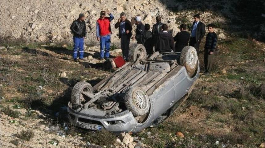 Otomobil Şarampole U&ccedil;tu: 1 Yaralı