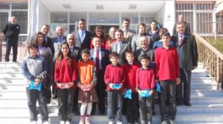 S&ouml;ke&rsquo;de Performansta Başarılı Olan &Ouml;ğrencilere &Ouml;d&uuml;l