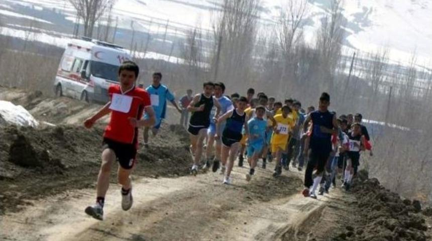 Okul Sporları Kros Yarışları Sona Erdi