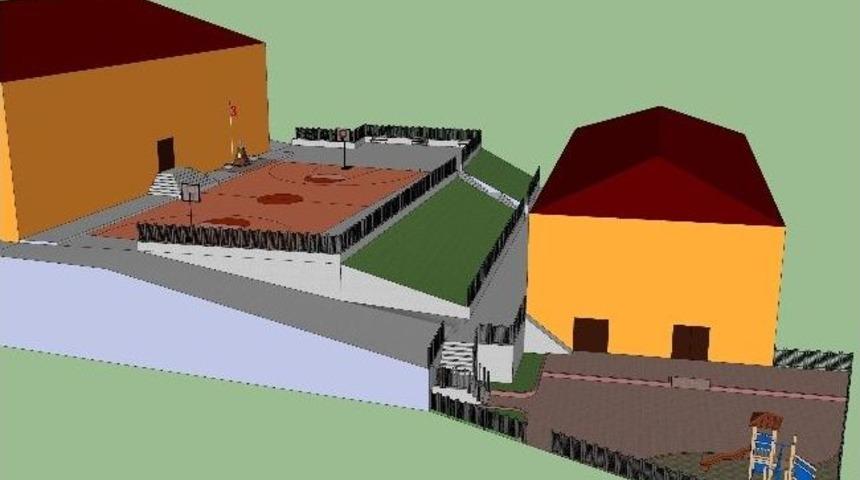 İnebolu&rsquo;da Okul Bah&ccedil;esi Yenileniyor