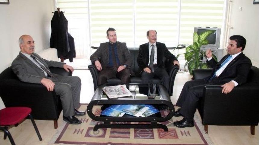 Esob Başkanı &Uuml;nal&rsquo;dan T&uuml;rkiye Gazetesi'ne Taziye Ziyareti