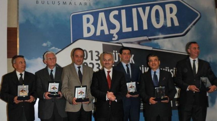 T&uuml;rkiye U&ccedil;uyor Buluşmaları'nda ANSİAD'a &Ouml;d&uuml;l Verildi