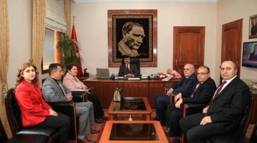 Smmmo Y&ouml;netiminden Vali &Ouml;z&rsquo;e Ziyaret