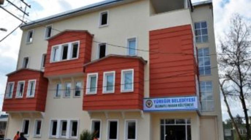 Ulubatlı K&uuml;lt&uuml;r Evini Bakan &Ccedil;elik A&ccedil;acak