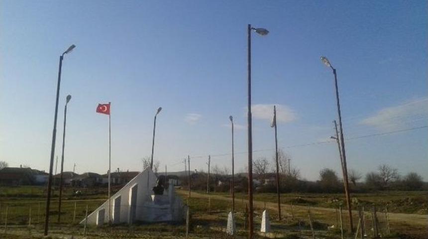 Kalkans&ouml;ğ&uuml;t K&ouml;yl&uuml;leri Sokak Lambalarının Yanmamasından Şikayet&ccedil;i