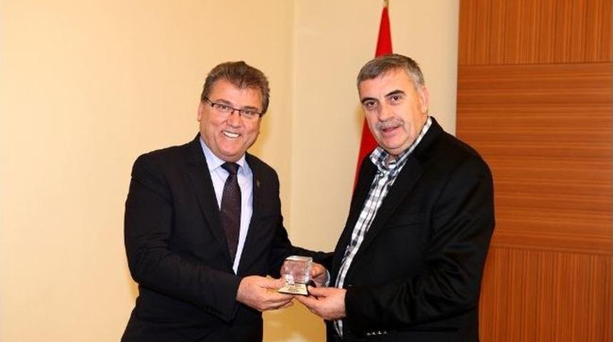 Başkan To&ccedil;oğlu Muhasebecileri Ziyaret Etti