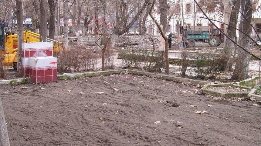 Vilayet Parkı&rsquo;nda Onarım