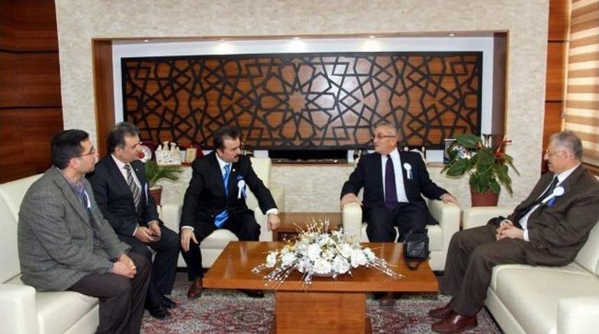 Sivas Belediyesi&rsquo;ne Ziyaretler S&uuml;r&uuml;yor