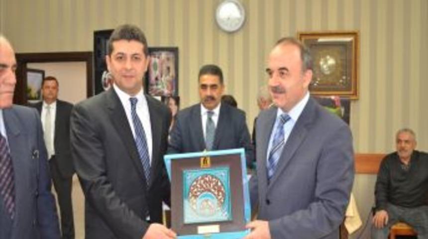 Gelir Ve Kurumlar Vergisi Sıralamasında Ilk Beşe Girenler &Ouml;d&uuml;llendirildi