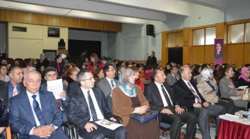 G&ouml;n&uuml;l El&ccedil;ileri Ve Koruyucu Aile Konulu Konferans