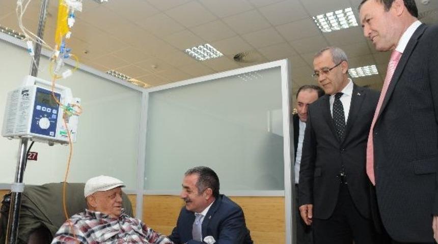 Sağlık Bakan Yardımcısı Kafkas, A&uuml; Hastanesi&rsquo;ni Ziyaret Etti