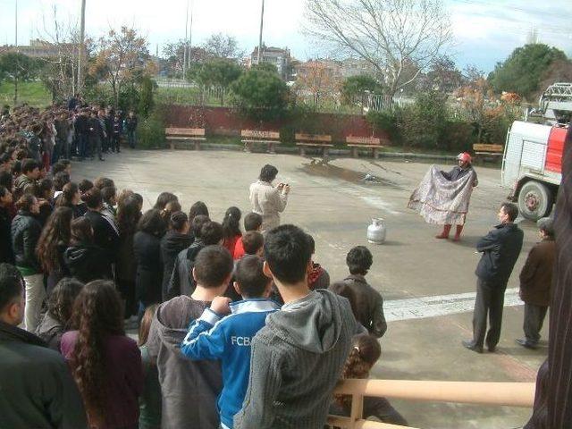 Burhaniye’deki Tatbikat Gerçeğini Aratmadı