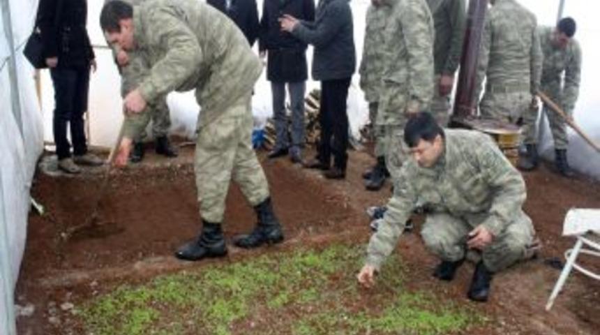 Hask&ouml;y&rsquo;de &lsquo;Sera&rsquo; Kursuna Katılan Askerlere Sertifika Verildi