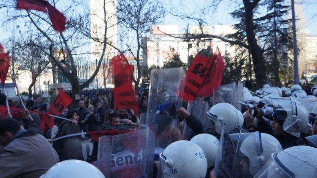 ABD Dışişleri Bakanı John Kerry’nin Protesto Edilmesi