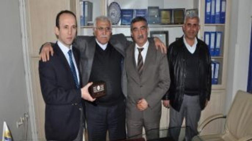 Vergisini D&uuml;zenli &Ouml;deyen M&uuml;kellefe Nostaljik Radyo Hediyesi