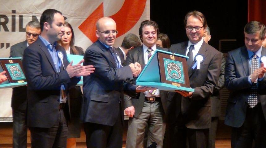 Bakan Şimşek: Doğrudan Vergilerin D&uuml;ş&uuml;k Olması Dolaylı Vergiyi Y&uuml;kseltiyor