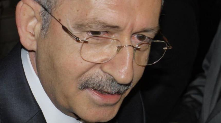 Kılı&ccedil;daroğlu, G&uuml;rses&rsquo;i Ziyaret I&ccedil;in Hastaneye Geldi