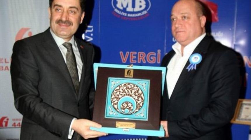 Maliye Bakan Yardımcısı Cantimur Vergi D&ouml;&uuml;l T&ouml;renine Katıldı