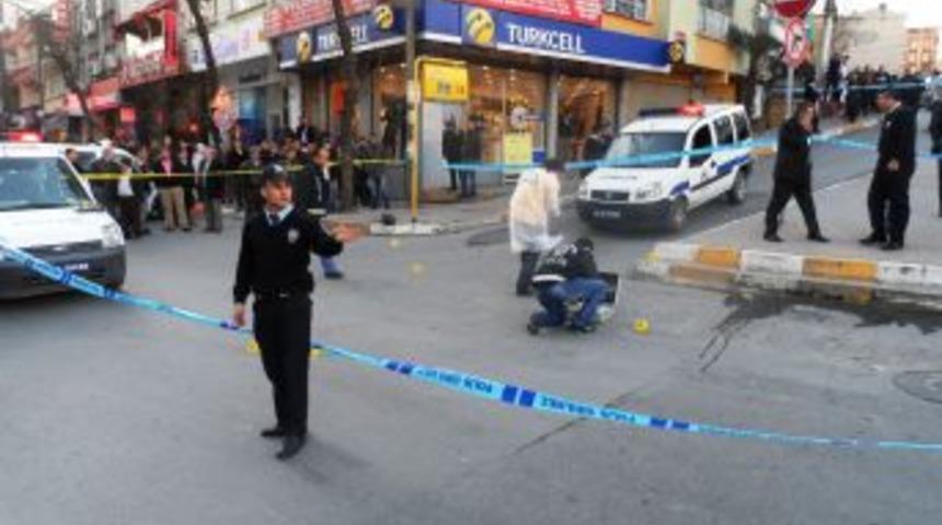 Gaziosmanpaşa&rsquo;daki Silahlı Kavga: &Ouml;l&uuml; Sayısı 2'ye Y&uuml;kseldi