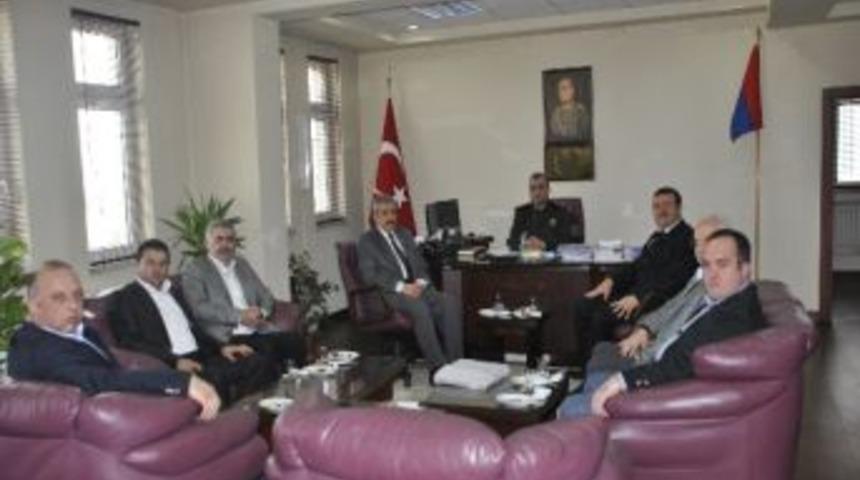 M&uuml;siad D&uuml;zce Yeni Y&ouml;netiminden Alay Komutanına Ziyaret