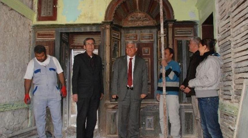 Silifke&rsquo;de Tarihi Konak Restore Ediliyor