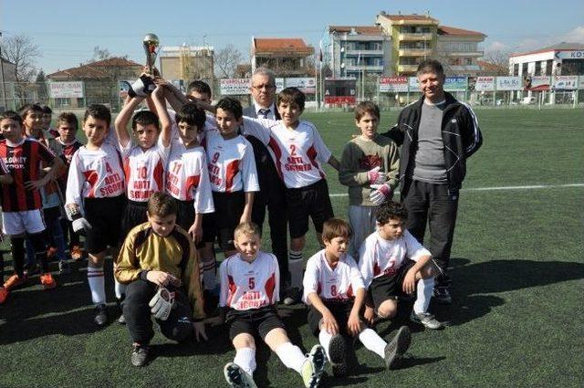 Futbol’da Beyköy Şampiyon