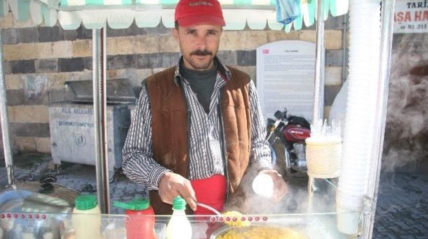 Kilisliler, Bardakta Mısıra İlgi G&ouml;steriyor