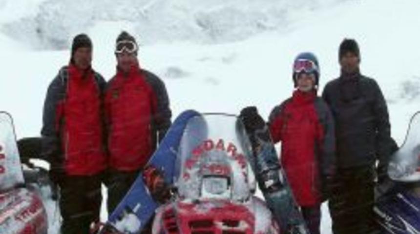 JAK Timi, Siste Kaybolan Kayak&ccedil;ı &Ccedil;ifti Kurtardı