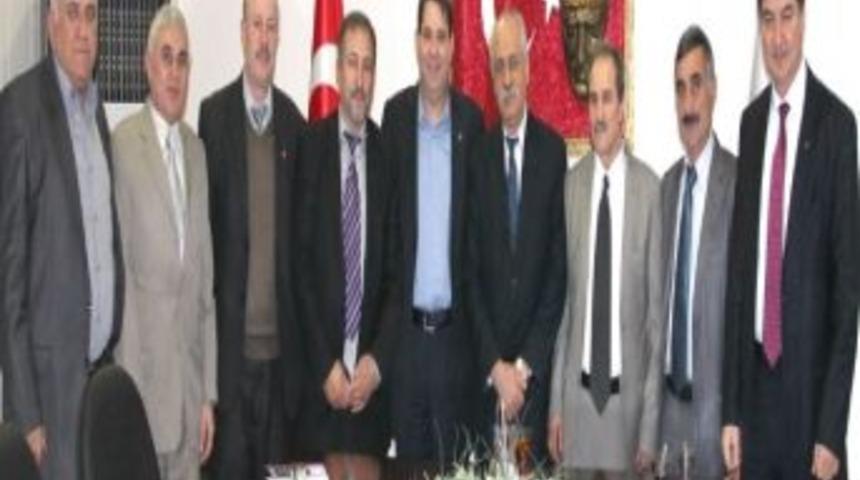 &Ccedil;amlıcalılar Derneği'nden Başkan Tartan'a Ziyaret