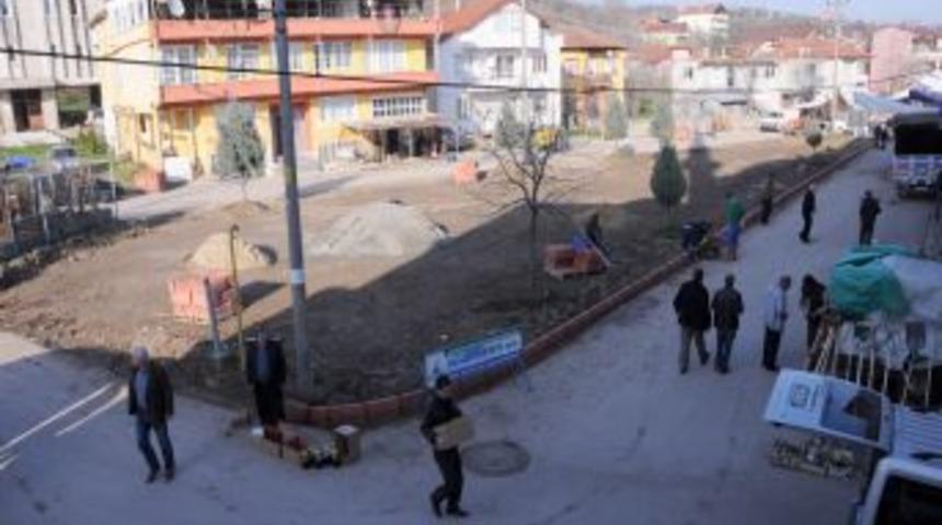 Eşme&rsquo;de Park &Ccedil;alışması