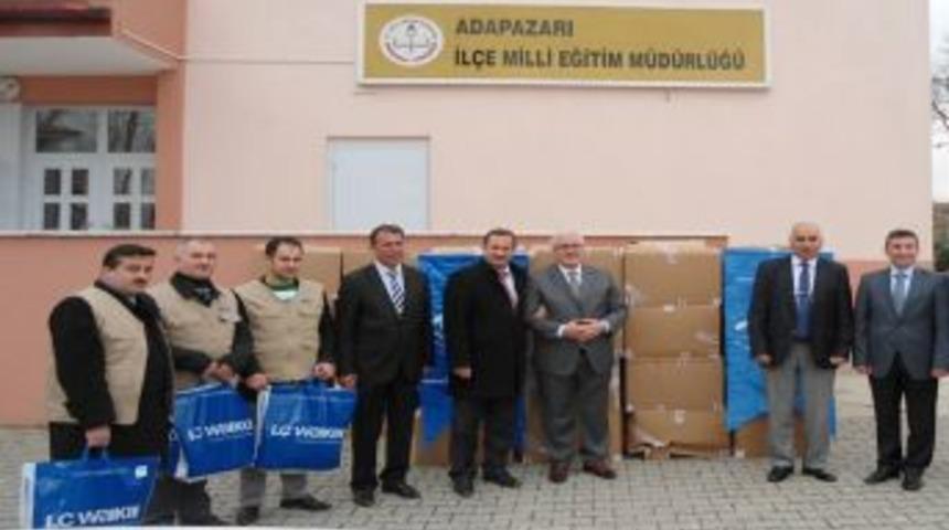 Kimse Yok Mu Ve LC Waikiki&rsquo;den &Ouml;ğrencilere Giyim Desteği