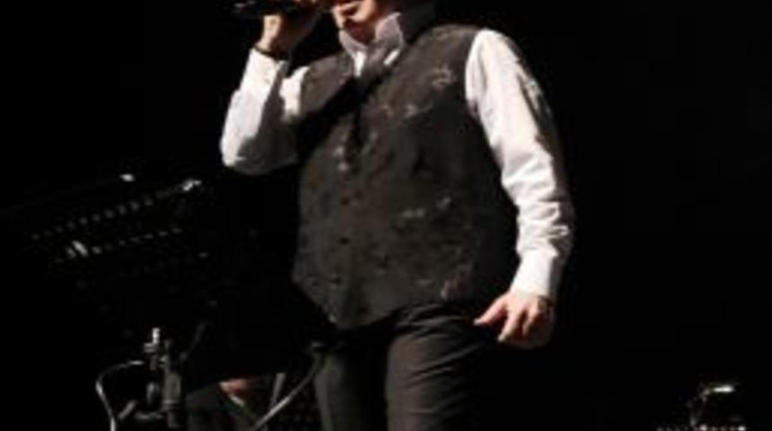 Z&uuml;lf&uuml; Livaneli Alzheimer Hastaları I&ccedil;in S&ouml;yledi