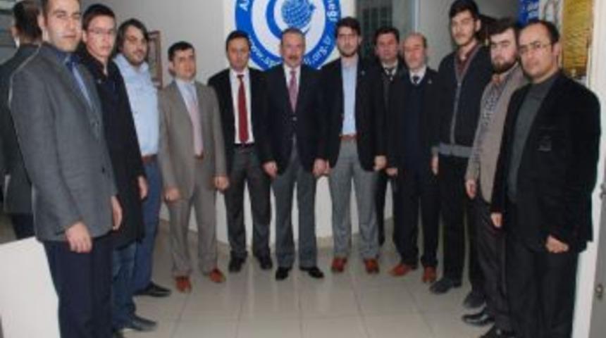 Doğan&rsquo;dan Anadolu Gen&ccedil;lik Dernegi&rsquo;ne Ziyaret