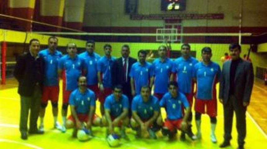 Sivas Belediyesi Voleybol Turnuvasında Finale Y&uuml;kseldi