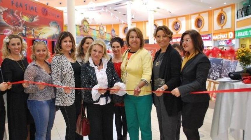 &lsquo;kadın Olmak&rsquo; Konulu Fotoğraf Sergisi Deepo&rsquo;da A&ccedil;ıldı