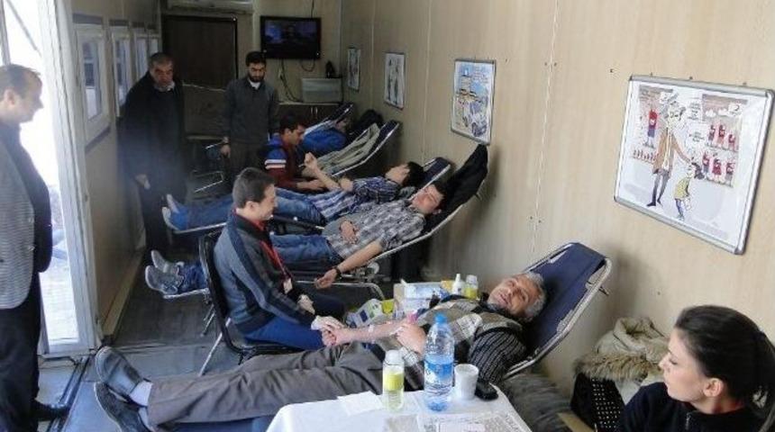 Sungurlu'da 441 Ünite Kan Toplandı