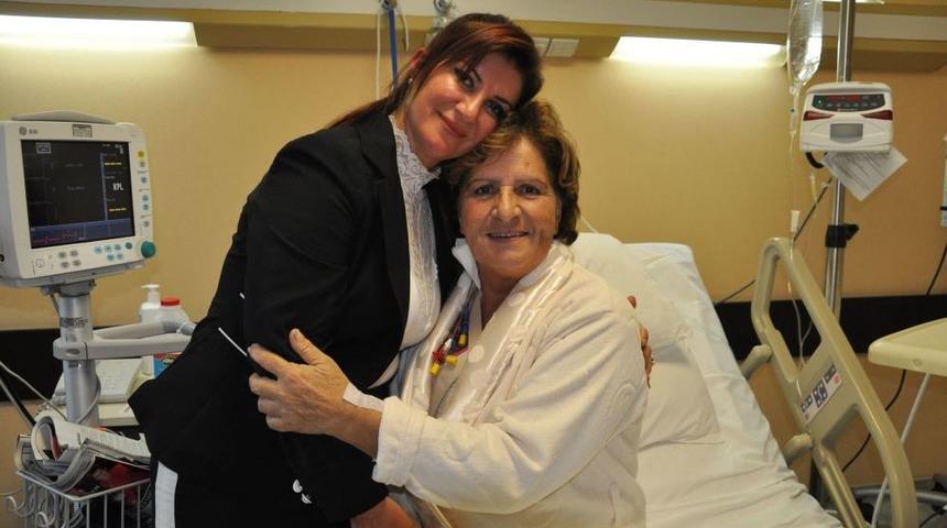 &Uuml;lkesinde Iyi Olduğu Belirtilen Hollandalı'yı, T&uuml;rk Doktorları Tedavi Etti