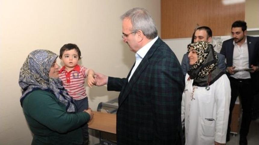 Vali Karaloğlu Lokman Hekim Hayat Hastanesi&rsquo;nde İncelemelerde Bulundu