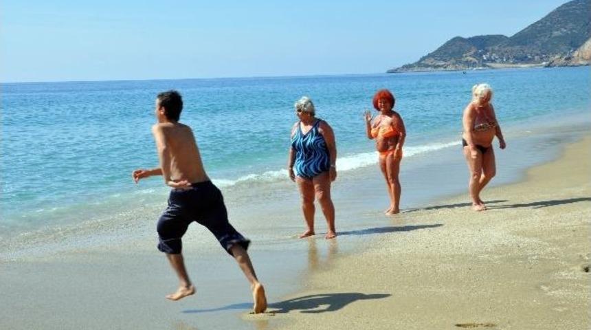 Alanya'da Mart Ayında Deniz Keyfi