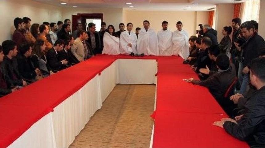 Diyarbakır'da Kefenli Eylem