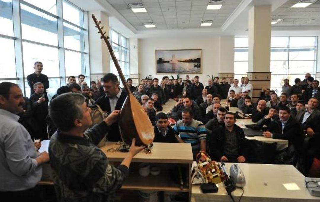 Belediye Otob&uuml;sleri Ve Metroda Unutulan Eşyalar A&ccedil;ık Artırmayla Satıldı